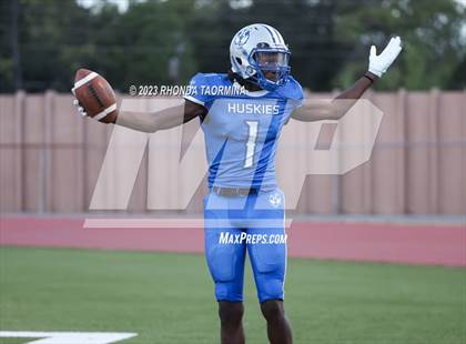 Thumbnail 3 in Lamar Consolidated @ Westbury photogallery.