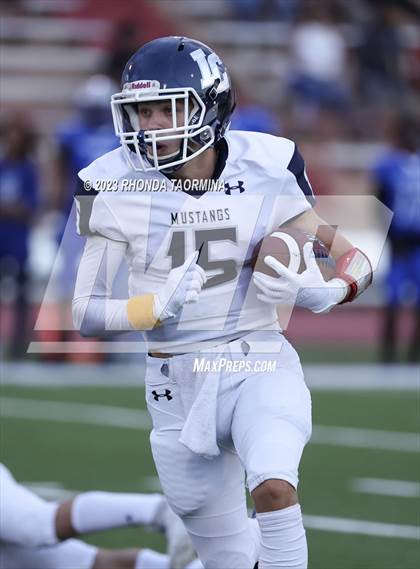 Thumbnail 1 in Lamar Consolidated @ Westbury photogallery.