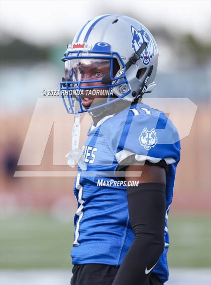 Thumbnail 1 in Lamar Consolidated @ Westbury photogallery.