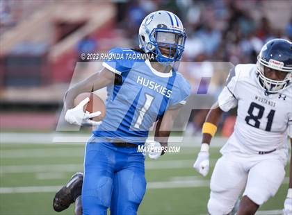 Thumbnail 1 in Lamar Consolidated @ Westbury photogallery.