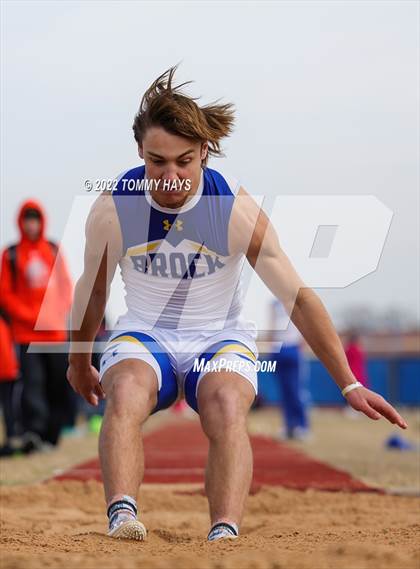 Thumbnail 3 in Brock Track Meet (Field Jumping Events) photogallery.
