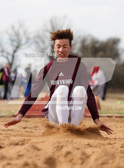 Thumbnail 3 in Brock Track Meet (Field Jumping Events) photogallery.