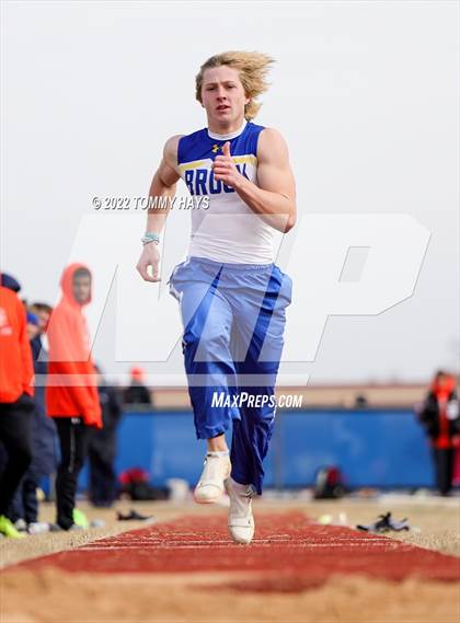 Thumbnail 2 in Brock Track Meet (Field Jumping Events) photogallery.