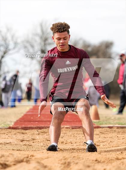 Thumbnail 1 in Brock Track Meet (Field Jumping Events) photogallery.