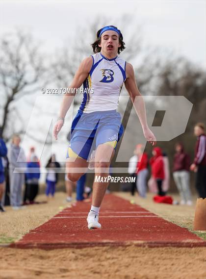 Thumbnail 3 in Brock Track Meet (Field Jumping Events) photogallery.