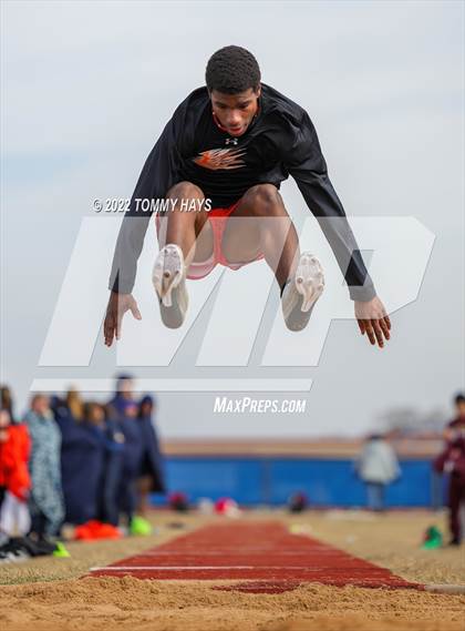 Thumbnail 2 in Brock Track Meet (Field Jumping Events) photogallery.
