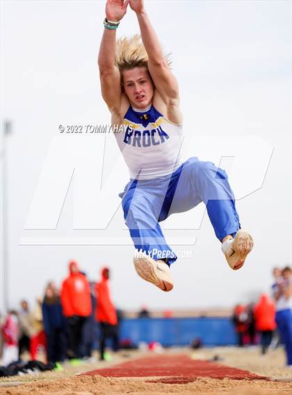 Thumbnail 3 in Brock Track Meet (Field Jumping Events) photogallery.