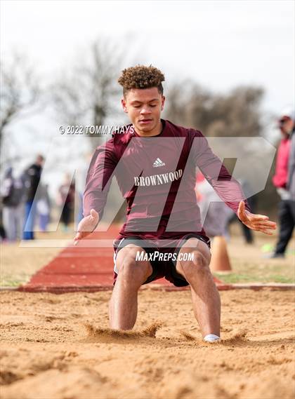 Thumbnail 2 in Brock Track Meet (Field Jumping Events) photogallery.
