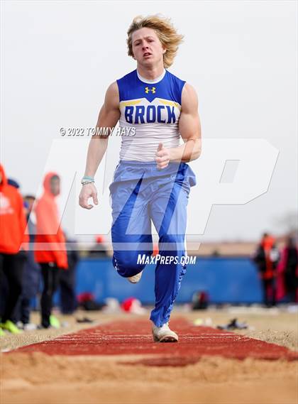 Thumbnail 1 in Brock Track Meet (Field Jumping Events) photogallery.