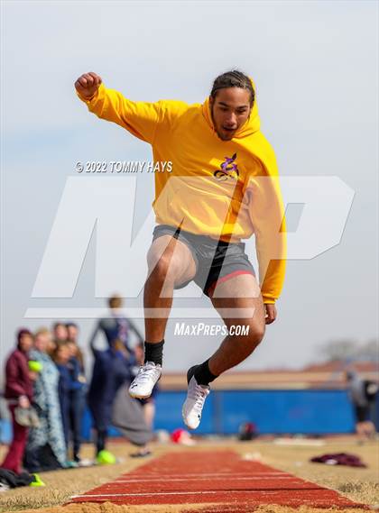 Thumbnail 2 in Brock Track Meet (Field Jumping Events) photogallery.