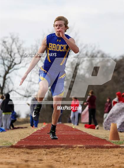 Thumbnail 1 in Brock Track Meet (Field Jumping Events) photogallery.