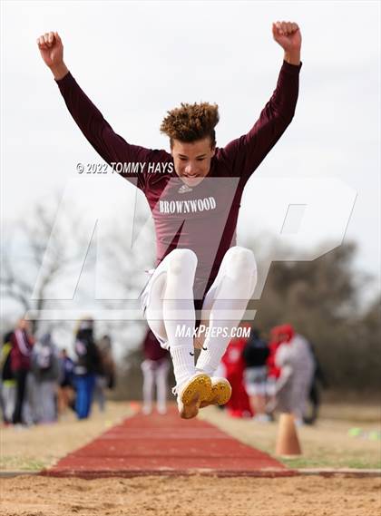 Thumbnail 1 in Brock Track Meet (Field Jumping Events) photogallery.
