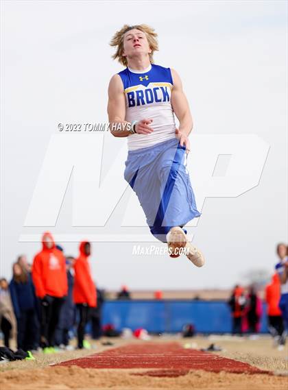 Thumbnail 3 in Brock Track Meet (Field Jumping Events) photogallery.