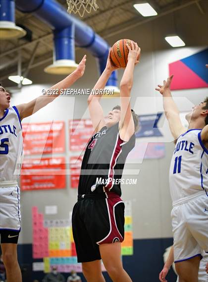 Thumbnail 2 in Toutle Lake vs Ocosta (WIAA 2B District Playoff) photogallery.