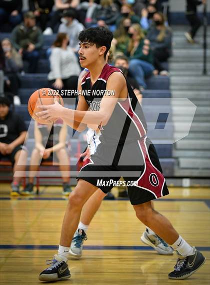 Thumbnail 3 in Toutle Lake vs Ocosta (WIAA 2B District Playoff) photogallery.