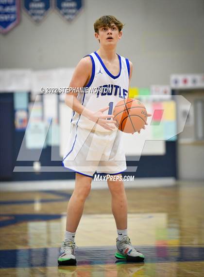 Thumbnail 1 in Toutle Lake vs Ocosta (WIAA 2B District Playoff) photogallery.
