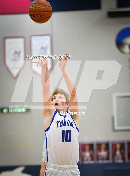 Thumbnail 1 in Toutle Lake vs Ocosta (WIAA 2B District Playoff) photogallery.