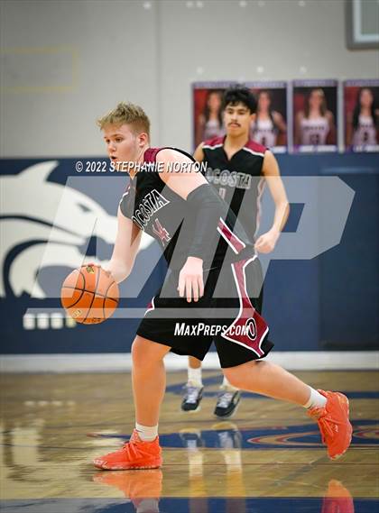 Thumbnail 2 in Toutle Lake vs Ocosta (WIAA 2B District Playoff) photogallery.