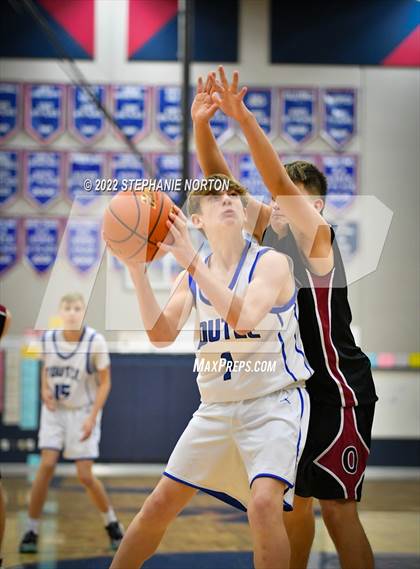 Thumbnail 2 in Toutle Lake vs Ocosta (WIAA 2B District Playoff) photogallery.