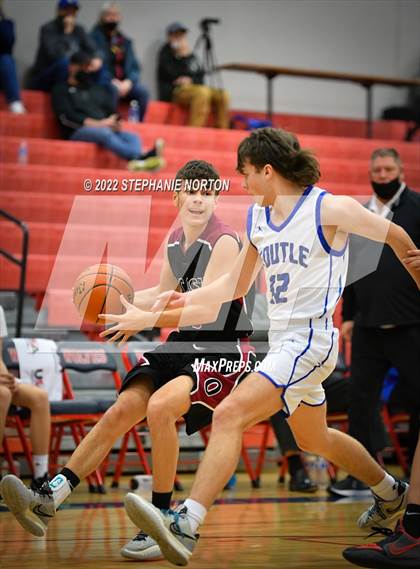 Thumbnail 1 in Toutle Lake vs Ocosta (WIAA 2B District Playoff) photogallery.
