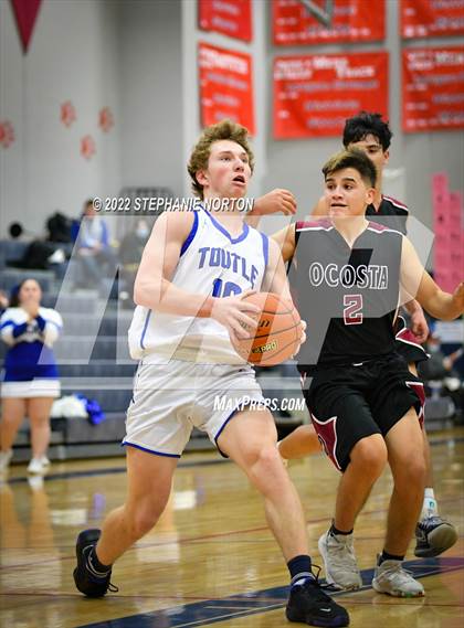 Thumbnail 3 in Toutle Lake vs Ocosta (WIAA 2B District Playoff) photogallery.