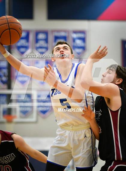 Thumbnail 1 in Toutle Lake vs Ocosta (WIAA 2B District Playoff) photogallery.