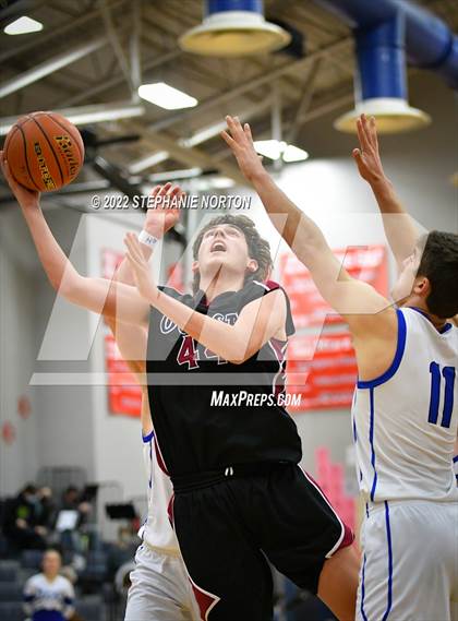 Thumbnail 1 in Toutle Lake vs Ocosta (WIAA 2B District Playoff) photogallery.