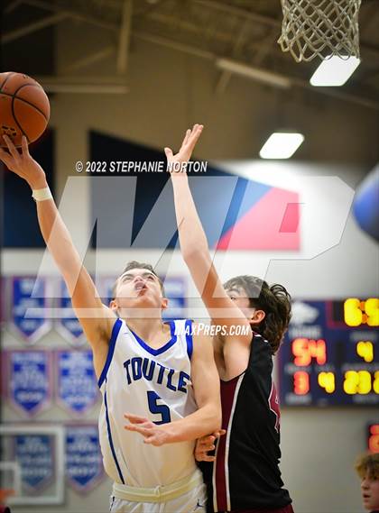Thumbnail 2 in Toutle Lake vs Ocosta (WIAA 2B District Playoff) photogallery.