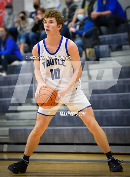 Thumbnail 1 in Toutle Lake vs Ocosta (WIAA 2B District Playoff) photogallery.