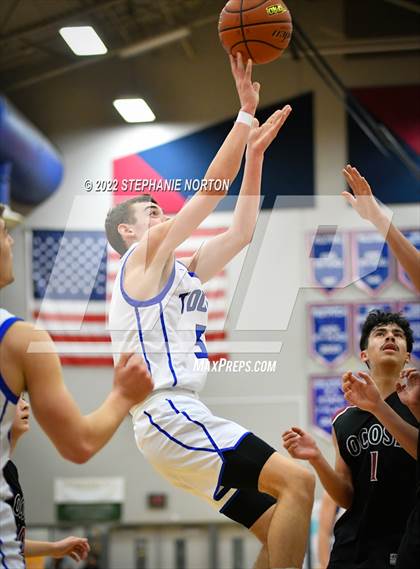 Thumbnail 3 in Toutle Lake vs Ocosta (WIAA 2B District Playoff) photogallery.
