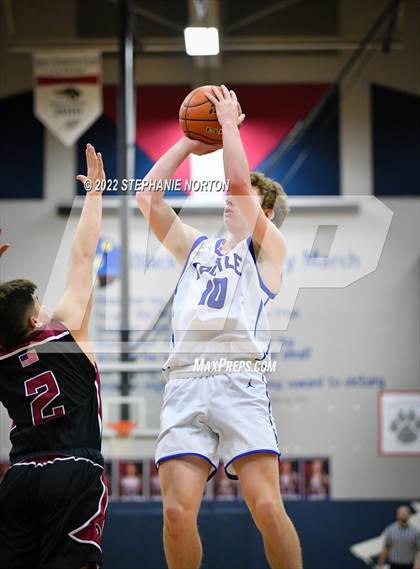 Thumbnail 1 in Toutle Lake vs Ocosta (WIAA 2B District Playoff) photogallery.