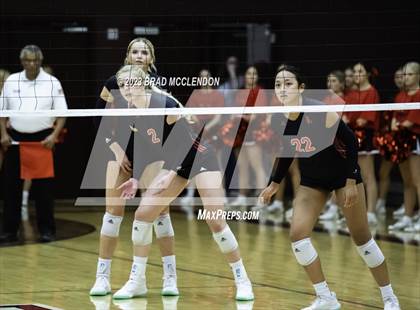 Thumbnail 2 in Lovejoy vs Forney (UIL 5A Region 2 Quarter-Final Playoff) photogallery.