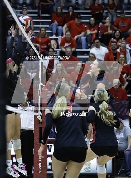 Thumbnail 3 in Lovejoy vs Forney (UIL 5A Region 2 Quarter-Final Playoff) photogallery.