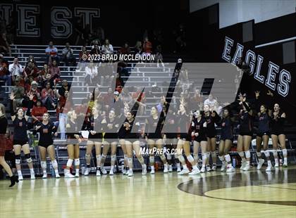 Thumbnail 3 in Lovejoy vs Forney (UIL 5A Region 2 Quarter-Final Playoff) photogallery.