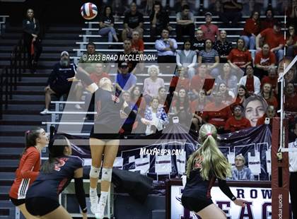 Thumbnail 1 in Lovejoy vs Forney (UIL 5A Region 2 Quarter-Final Playoff) photogallery.