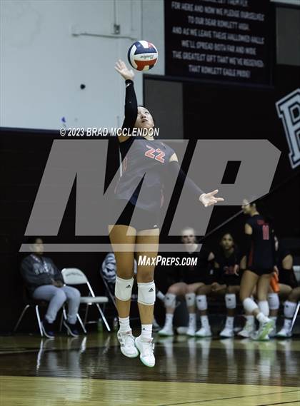 Thumbnail 1 in Lovejoy vs Forney (UIL 5A Region 2 Quarter-Final Playoff) photogallery.