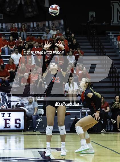Thumbnail 2 in Lovejoy vs Forney (UIL 5A Region 2 Quarter-Final Playoff) photogallery.