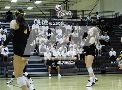 Thumbnail 3 in Lovejoy vs Forney (UIL 5A Region 2 Quarter-Final Playoff) photogallery.