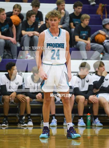 Thumbnail 2 in Westlake vs. Farmington (Charger Tournament of Champions) photogallery.