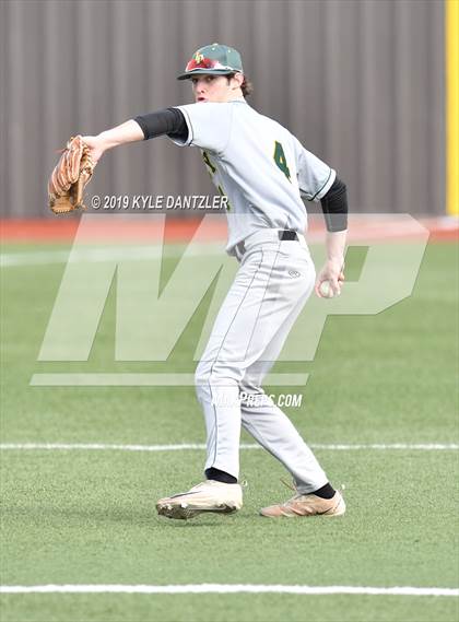 Thumbnail 3 in St. Michael's vs Legacy Christian Academy (Texas Private School Classic) photogallery.