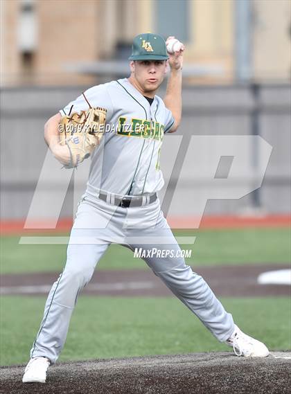 Thumbnail 2 in St. Michael's vs Legacy Christian Academy (Texas Private School Classic) photogallery.