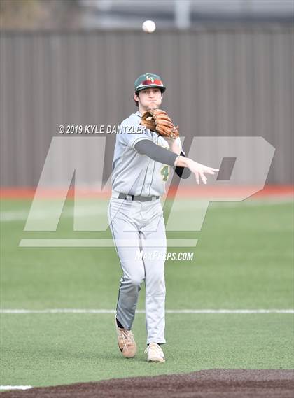 Thumbnail 2 in St. Michael's vs Legacy Christian Academy (Texas Private School Classic) photogallery.