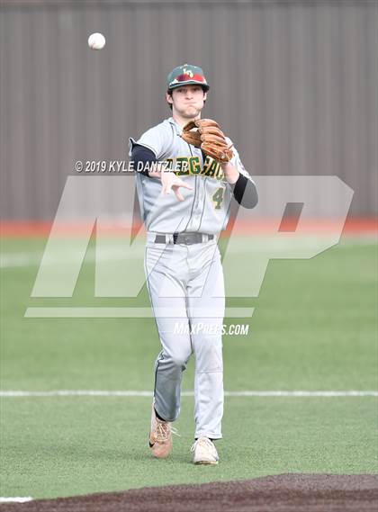 Thumbnail 1 in St. Michael's vs Legacy Christian Academy (Texas Private School Classic) photogallery.