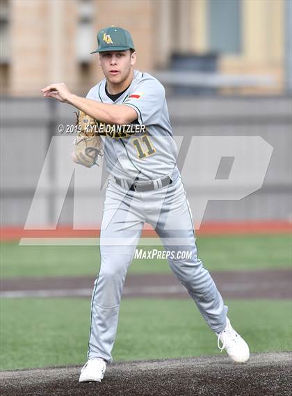 Thumbnail 1 in St. Michael's vs Legacy Christian Academy (Texas Private School Classic) photogallery.