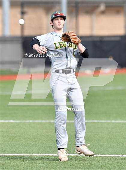Thumbnail 2 in St. Michael's vs Legacy Christian Academy (Texas Private School Classic) photogallery.