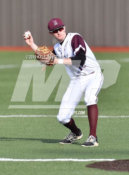 Thumbnail 1 in St. Michael's vs Legacy Christian Academy (Texas Private School Classic) photogallery.