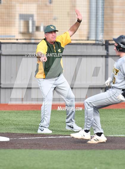 Thumbnail 1 in St. Michael's vs Legacy Christian Academy (Texas Private School Classic) photogallery.