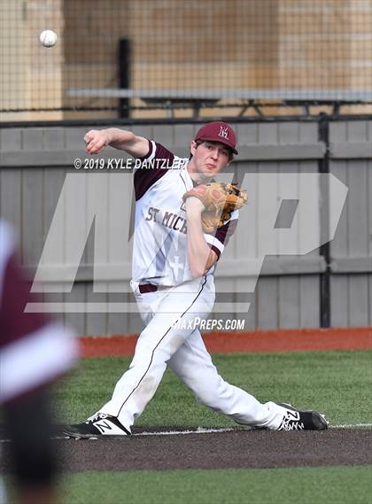 Thumbnail 1 in St. Michael's vs Legacy Christian Academy (Texas Private School Classic) photogallery.