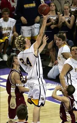 Thumbnail 3 in Golden Valley vs. Oak Ridge (D2 Sec. Final)#2 photogallery.