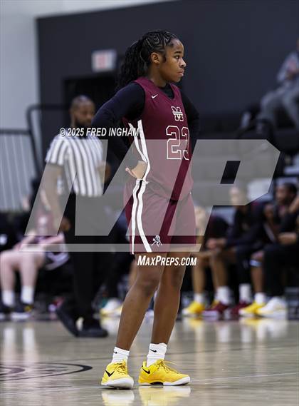 Thumbnail 3 in Bishop McNamara vs. Varsity Opponent photogallery.